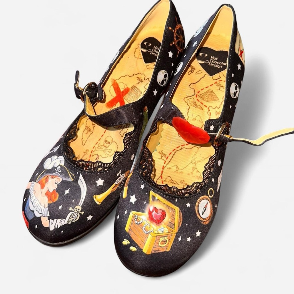 Hot chocolate design pirate shoes